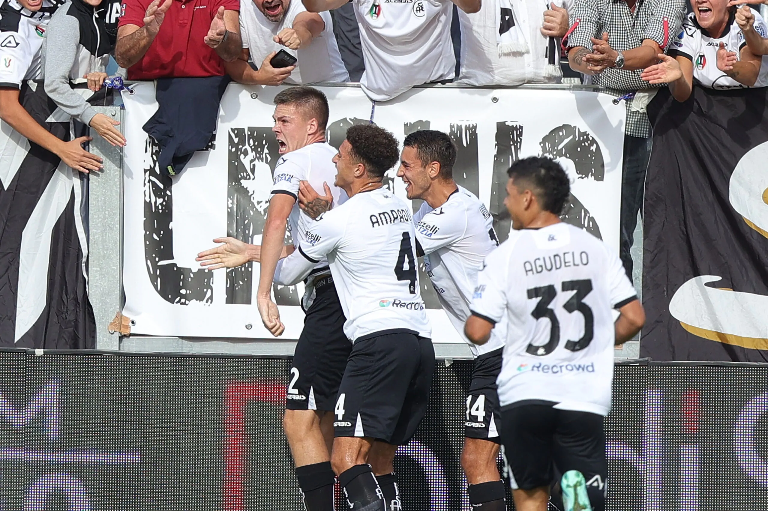 “Possibile prelazione”, sull’obiettivo si inserisce la Roma: Juventus beffata?