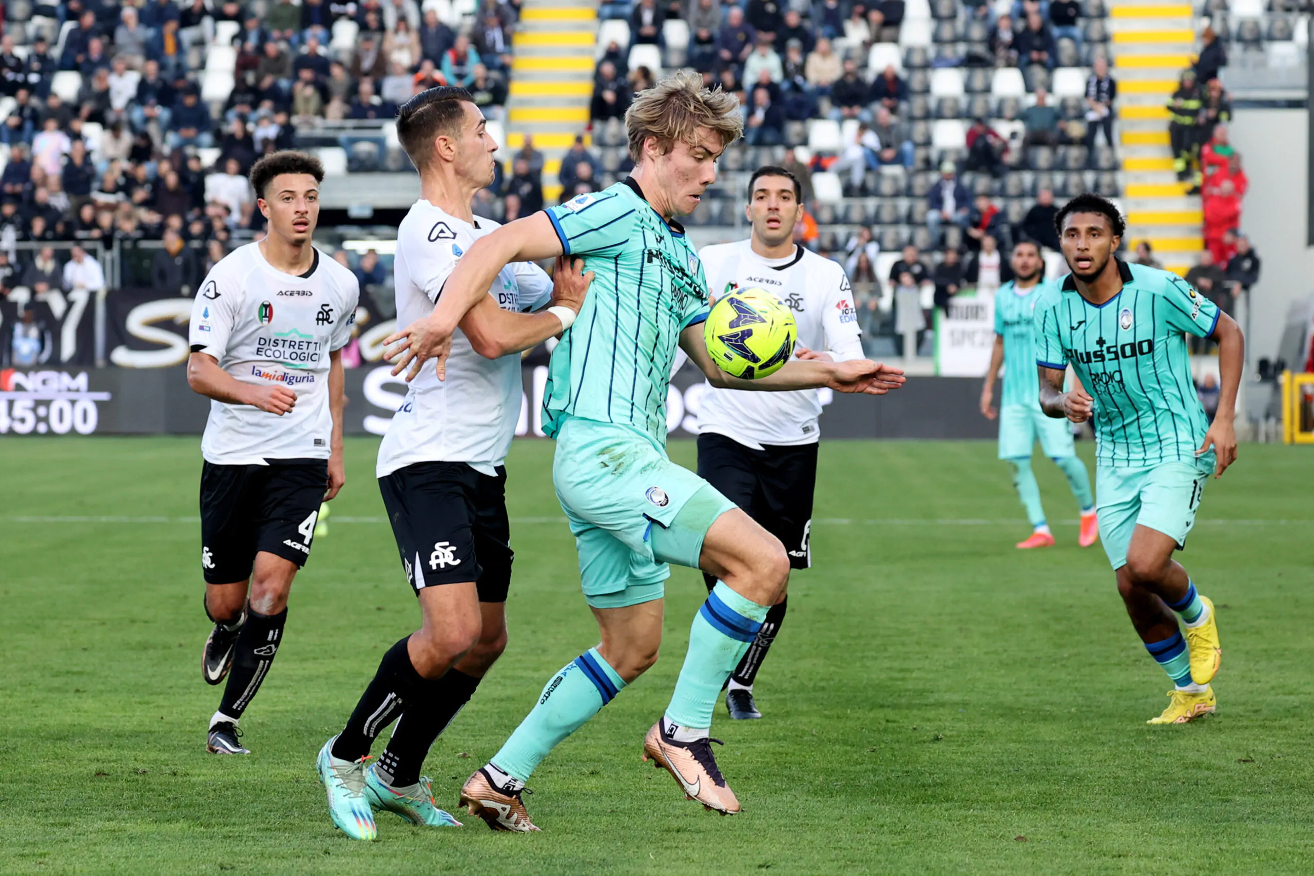 Occhi su Spezia-Atalanta, la Juventus punta il difensore