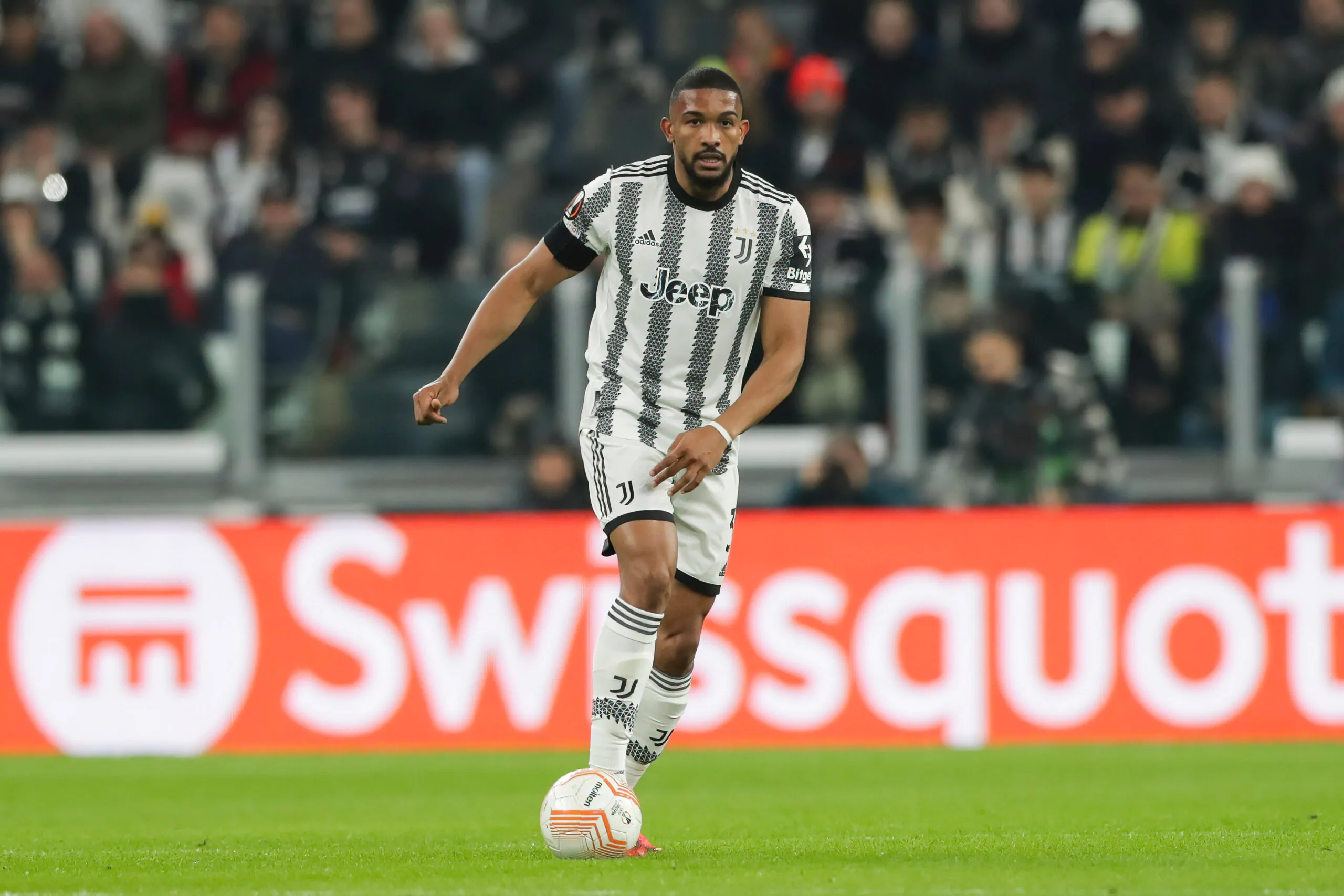 Bremer in campo durante Juventus-Nantes