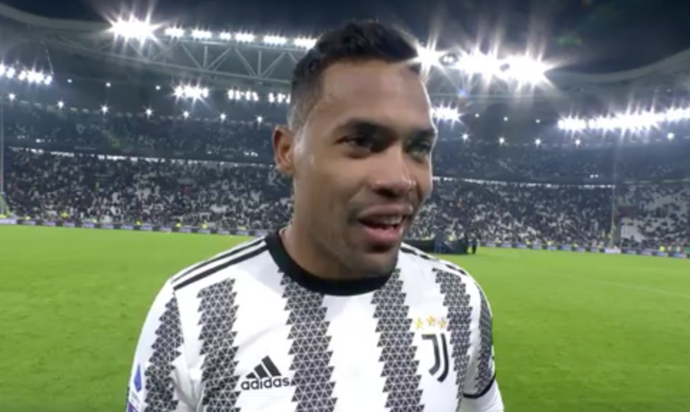 Alex Sandro intervistato a fine primo tempo