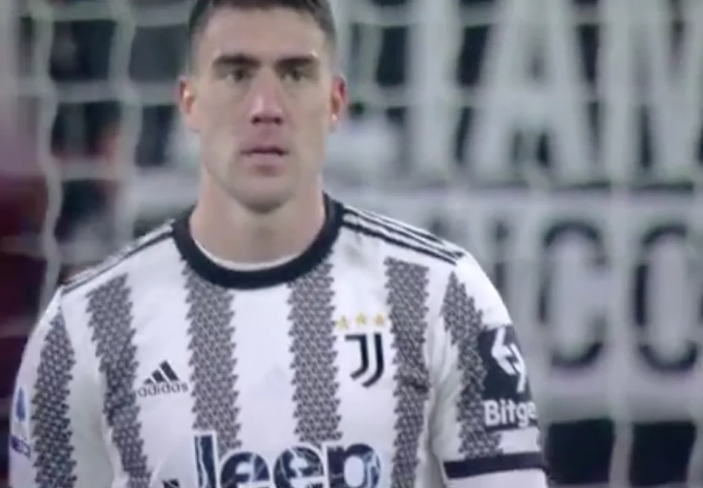 Vlahovic in campo all'Allianz Stadium