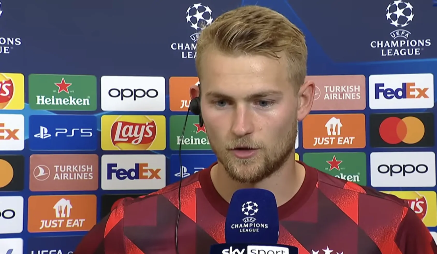 De ligt torna a parlare della Juve, poi il complimento a sorpresa ad Allegri