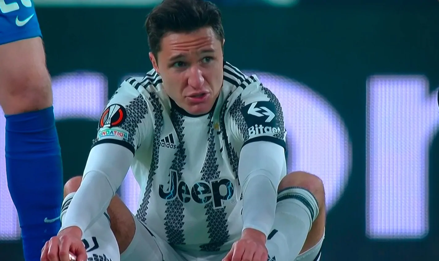 Chiesa infortunato in campo