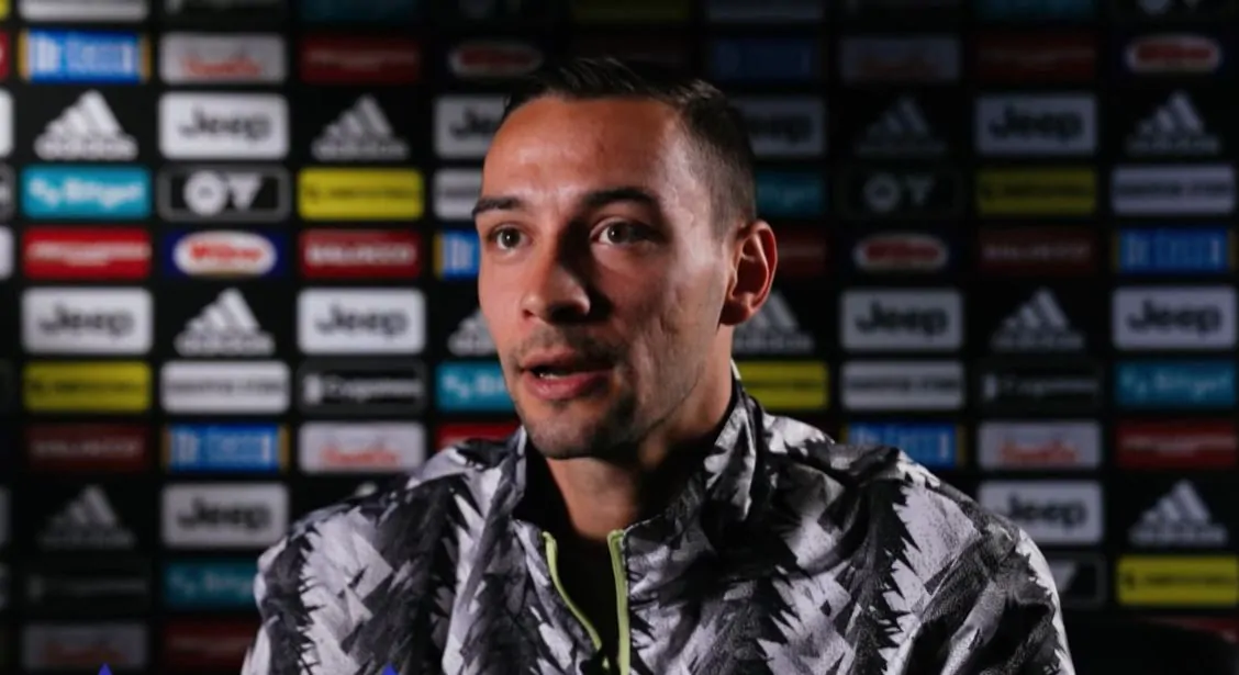 De Sciglio: “Questa Juve mi ricorda una squadra del passato”, poi lancia la sfida al Napoli!