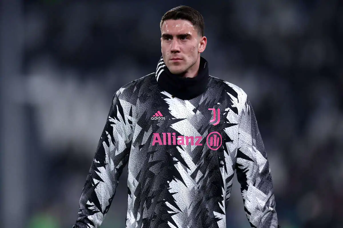 Cori razzisti a Vlahovic, la FIGC chiama la Juventus!