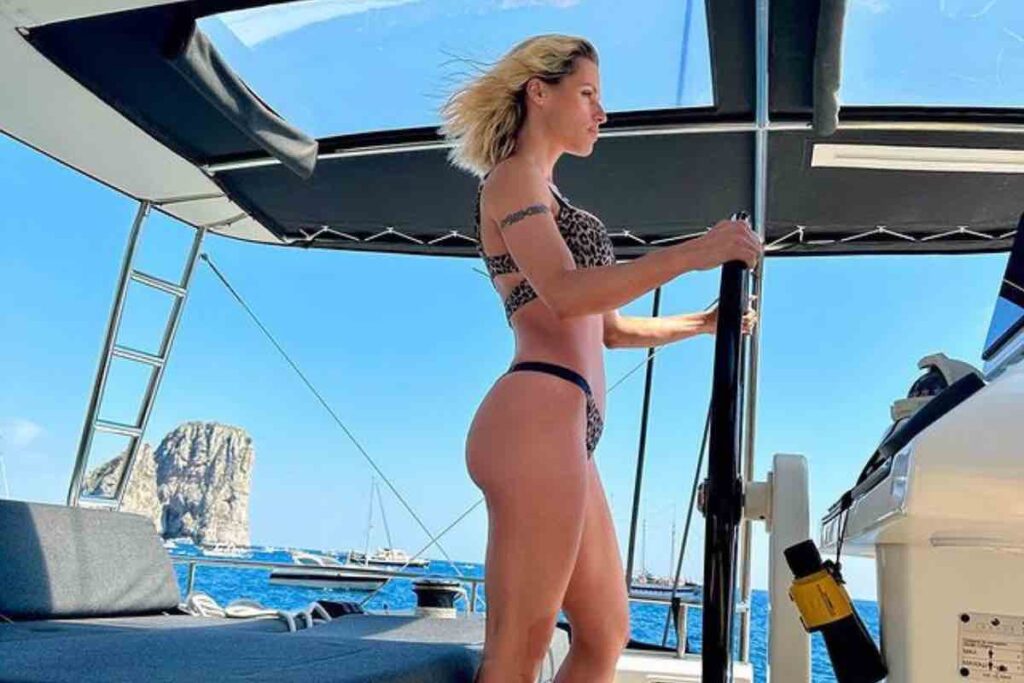 Michelle Hunziker costume