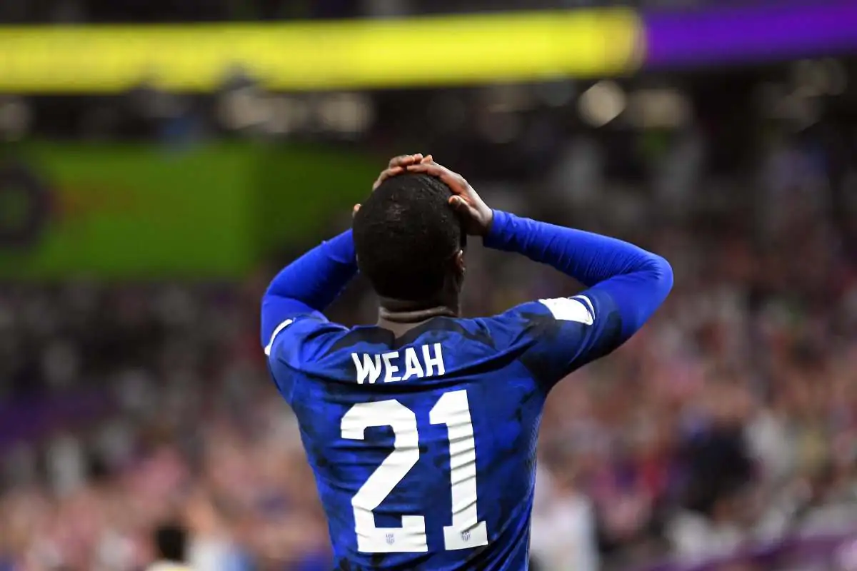 Weah è arrivato a Torino, ma l’ufficialità con la Juventus può slittare: il motivo