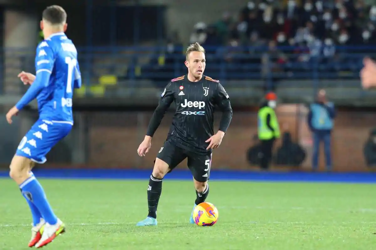 Dalla Spagna, un allenatore di Premier vuole Arthur: l'indiscrezione