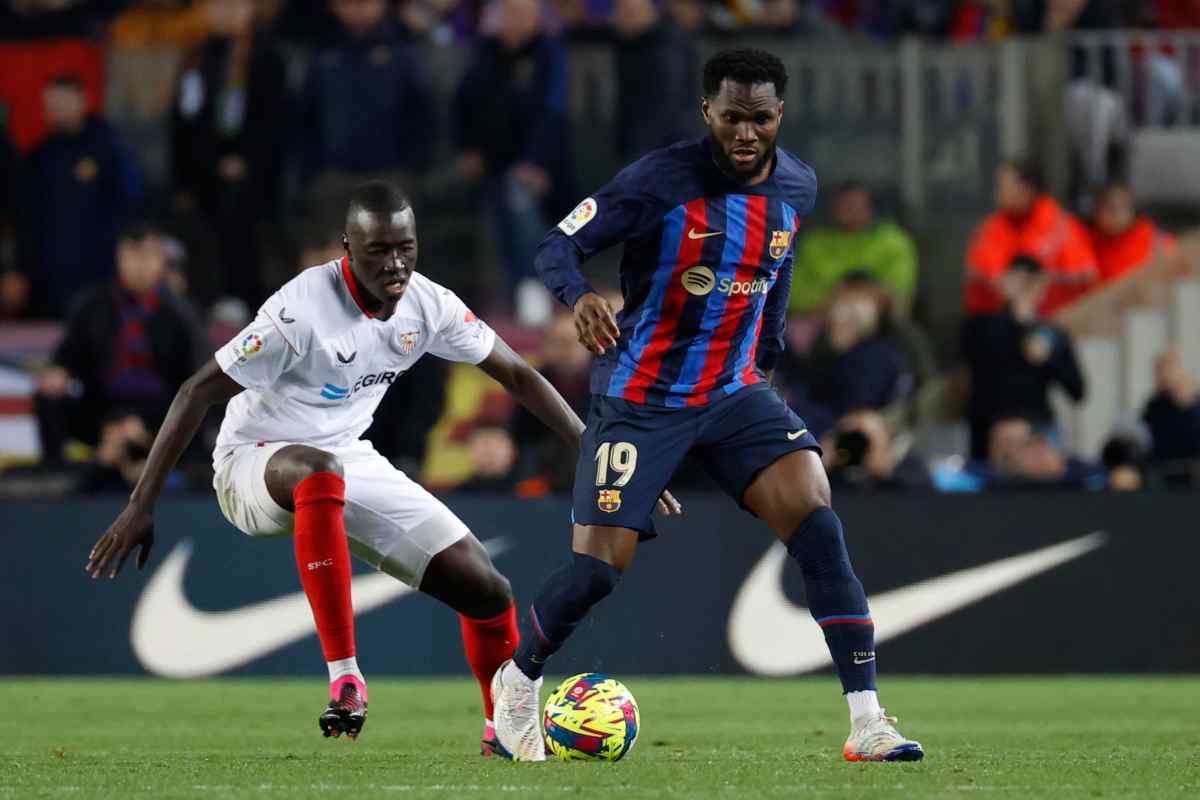 Frank Kessie in azione con la maglia del Barcellona