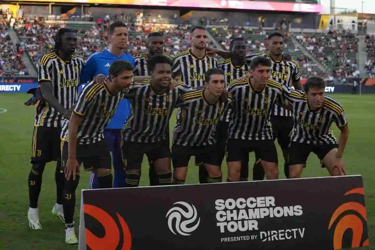 Allegri ora lo rivaluta: il centrocampista può restare in bianconero