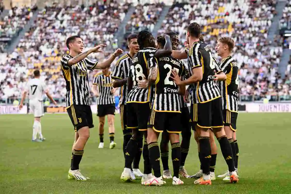 L’attaccante apre alla cessione, via dalla Juve ma resta in Serie A: le ultime