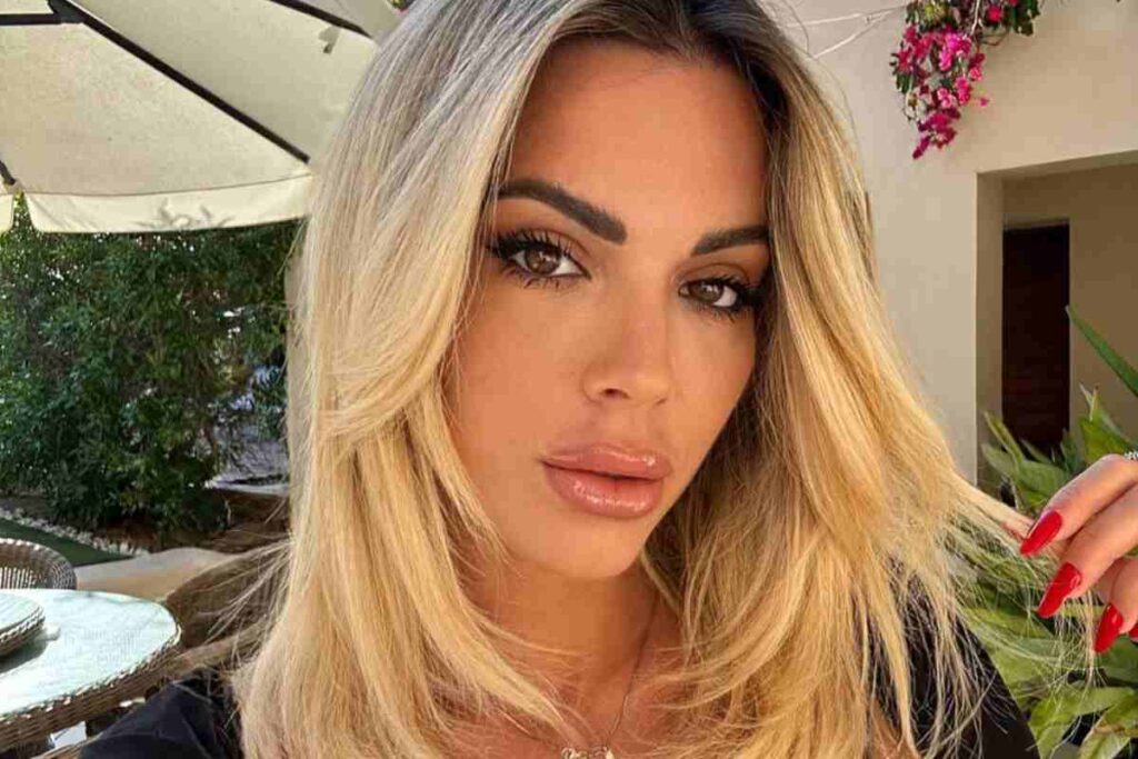 La scollatura di Ludovica Pagani