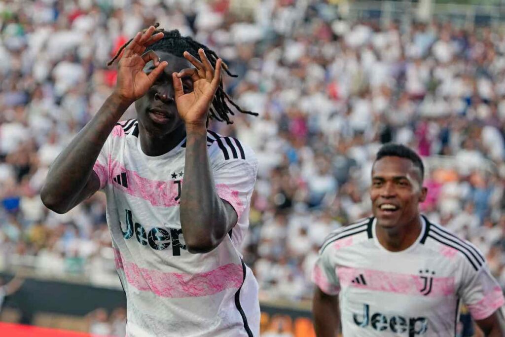 Moise Kean tentato dalla Roma, l'attaccante della Juve ci pensa