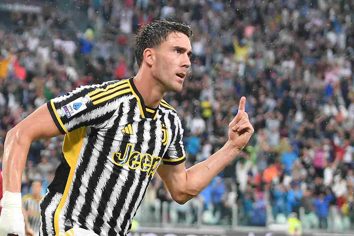 Il club piomba su Vlahovic