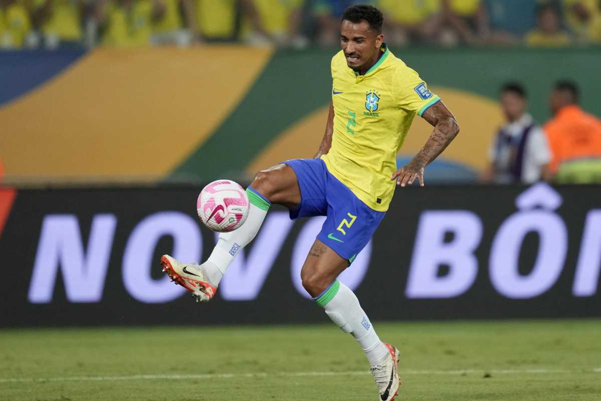 Danilo si ferma, paura Juve