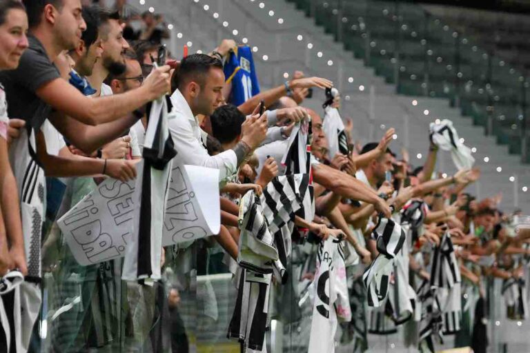 Brutta notizia per l'ex Juve: "Squalificato per 6 giornate"