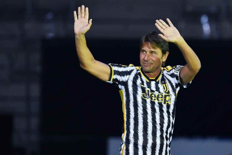 Conte scatenato, frecciata ad Allegri