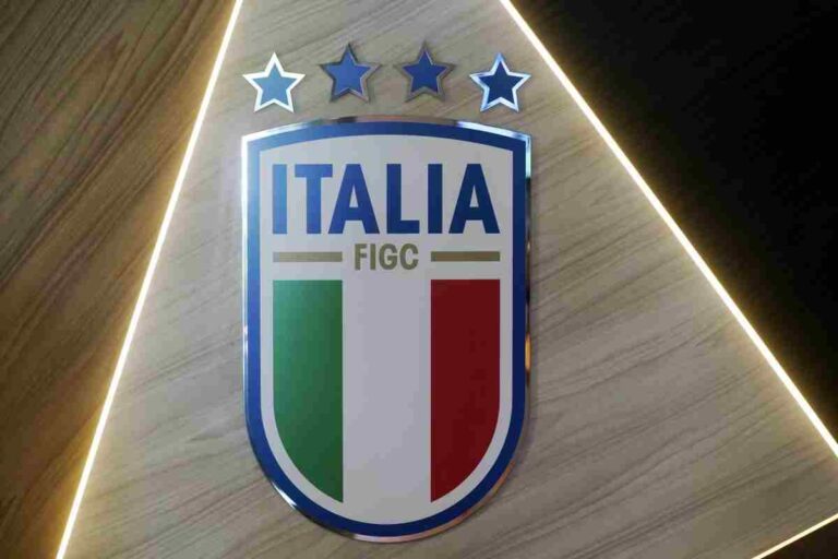 Calcio, una squadra rischia una penalizzazione