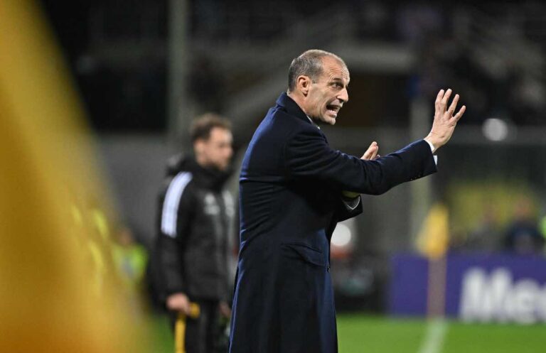 Massimiliano Allegri a bordocampo
