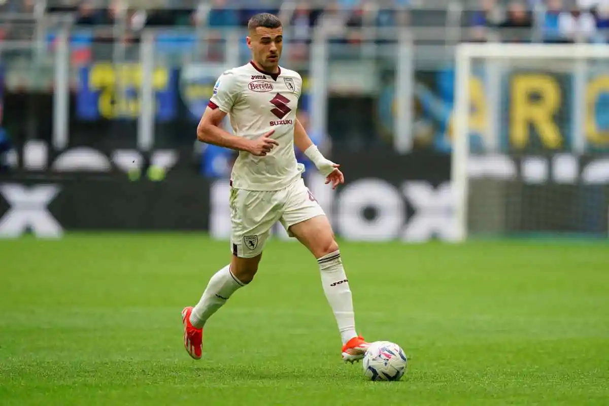 Juve, concorrenza per Alessandro Buongiorno