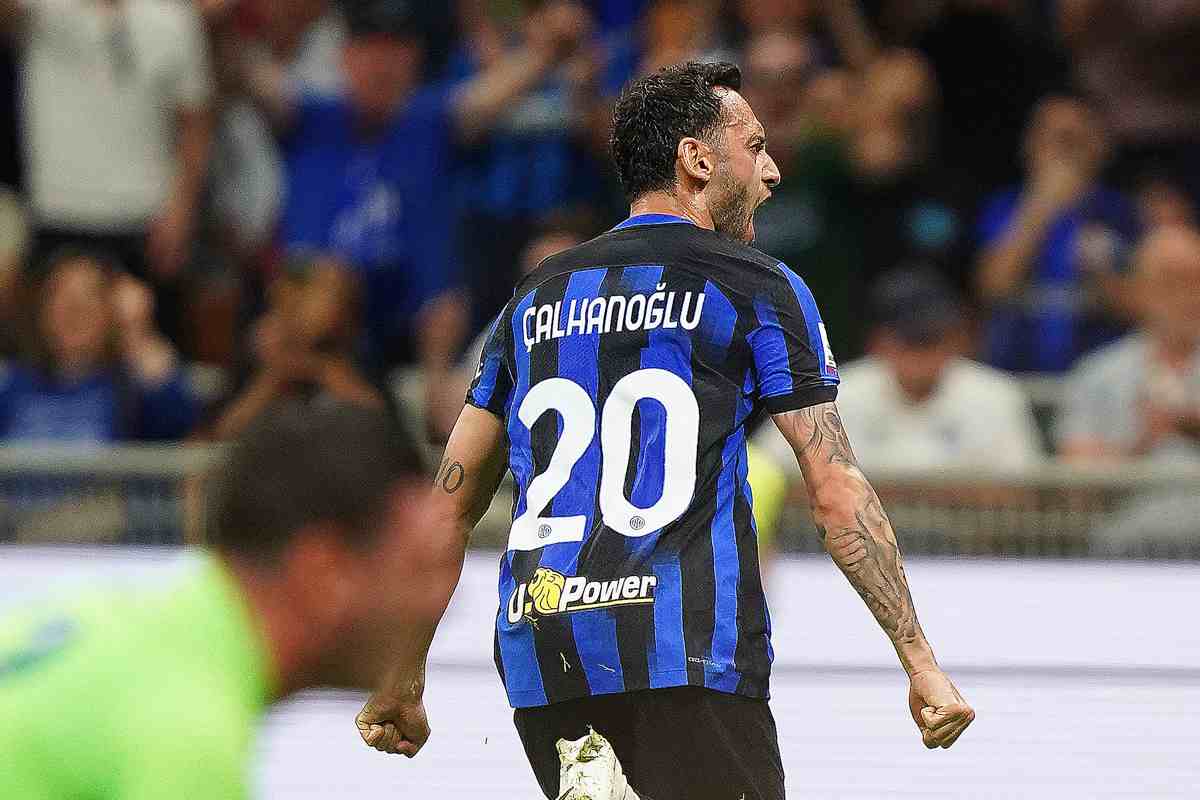 Inter: Calhanoglu elogia il top