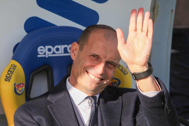 Striscione degli ultras per Allegri (FOTO)