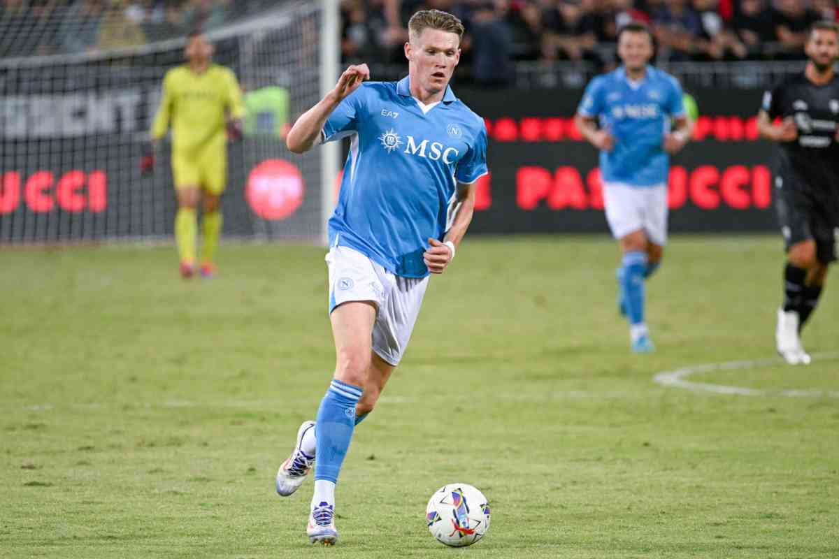 McTominay titolare in Juventus-Napoli: la mossa di Conte