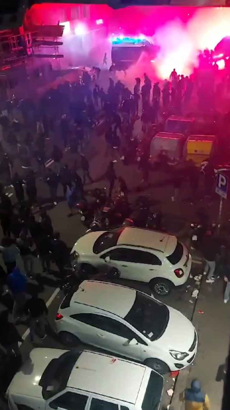 Scontri tra le tifoserie di Genoa e Sampdoria: a rischio porte chiuse la gara contro la Juventus