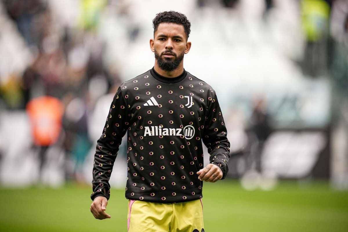 Douglas Luiz protagonista in Juventus-Lazio