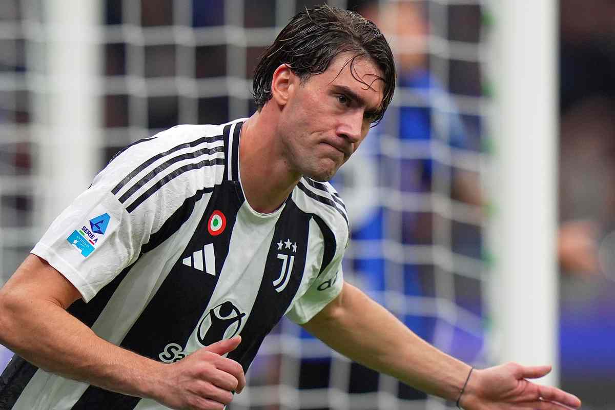 Problemi per Vlahovic