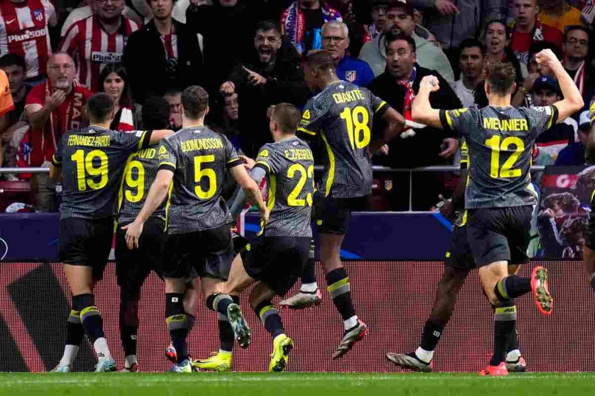 Il Lille esulta dopo un gol