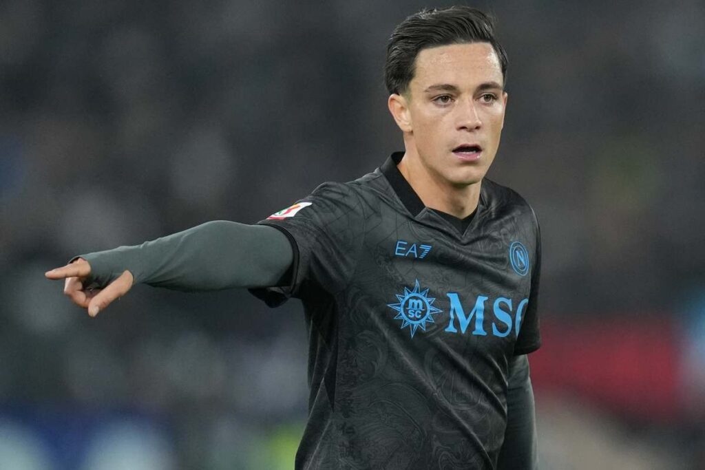 Raspadori chiede palla