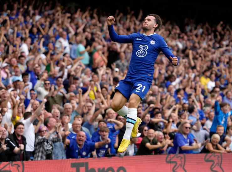 Chilwell esulta dopo una rete