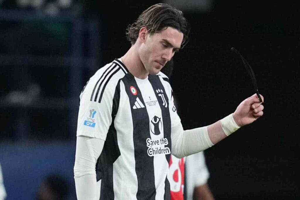 Vlahovic a testa bassa