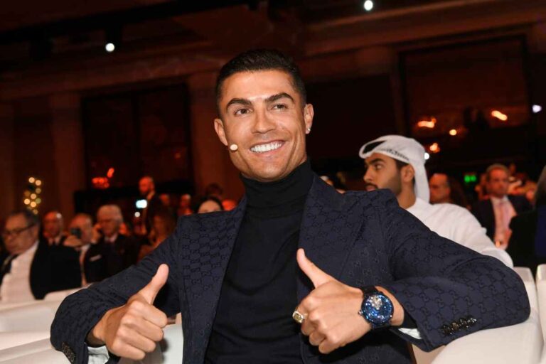 Cristiano Ronaldo si fa un regalo di compleanno