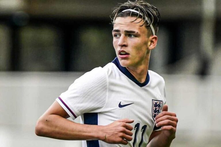 Jesse Derry con la nazionale giovanile inglese