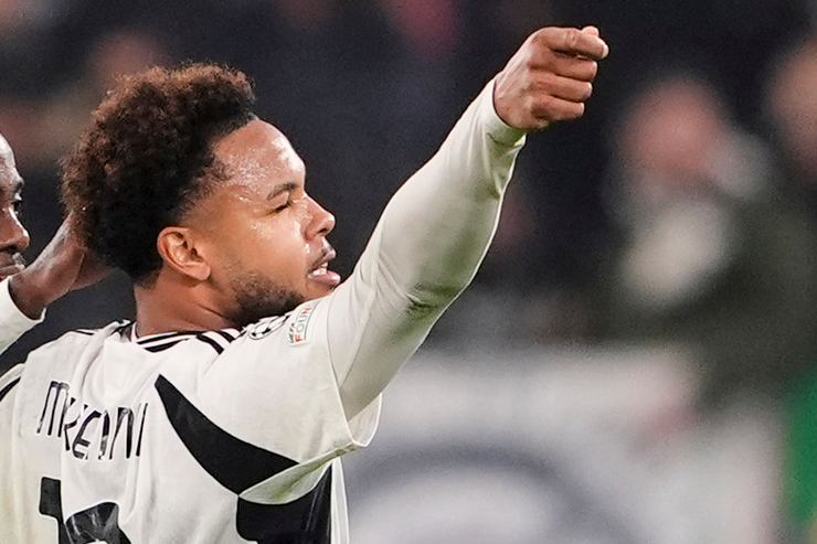 McKennie esulta