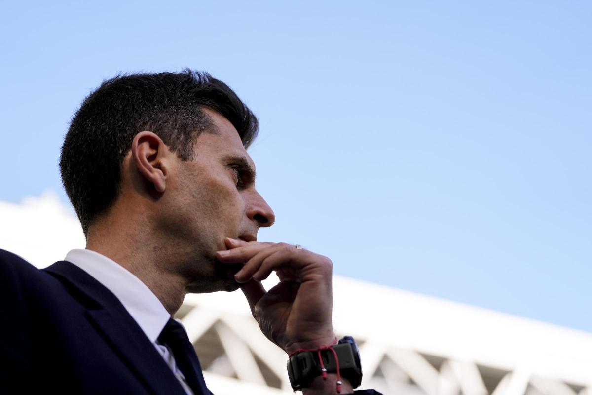 Thiago Motta pensieroso