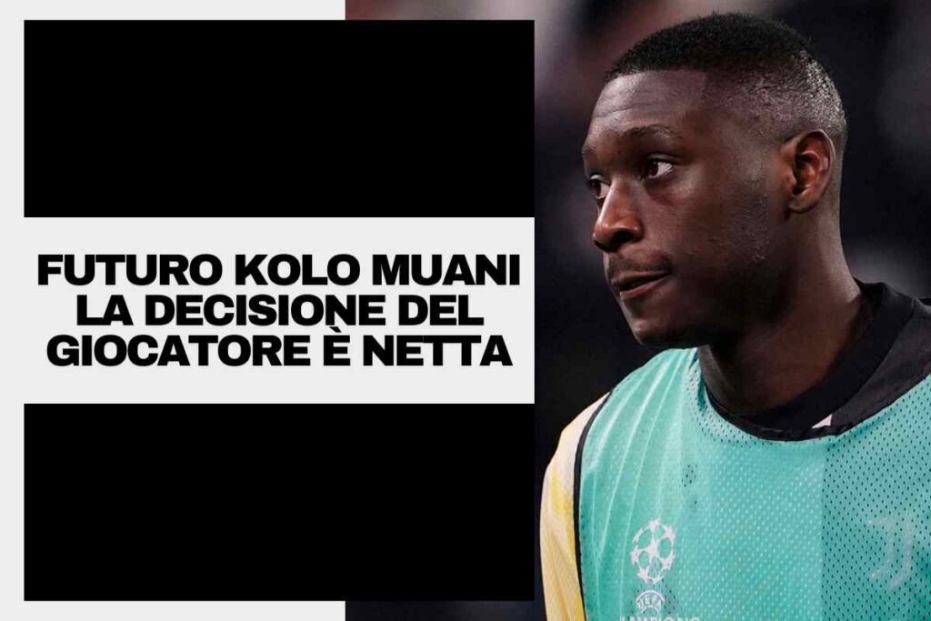 Kolo Muani si riscalda con la pettorina della Champions League