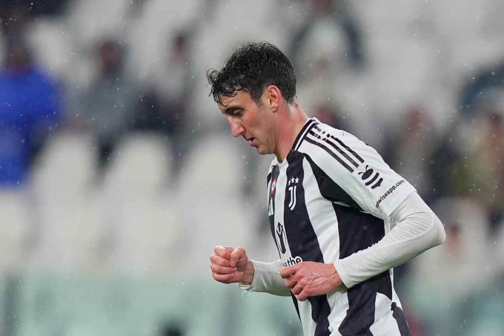 Cambiaso primo piano triste