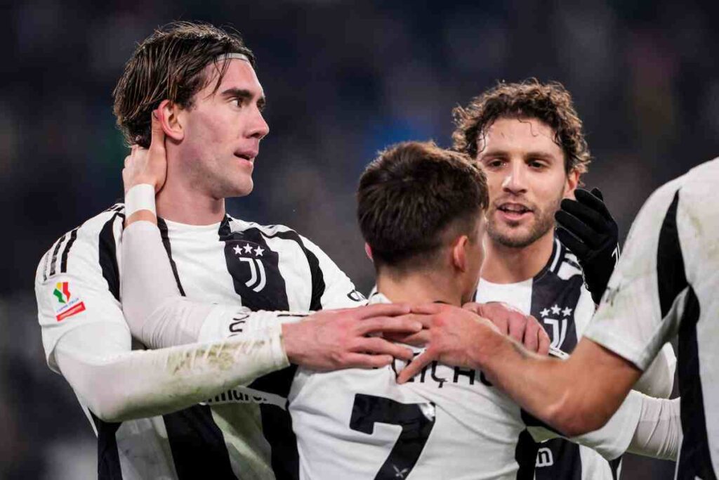 Conceicao abbraccia i compagni di squadra