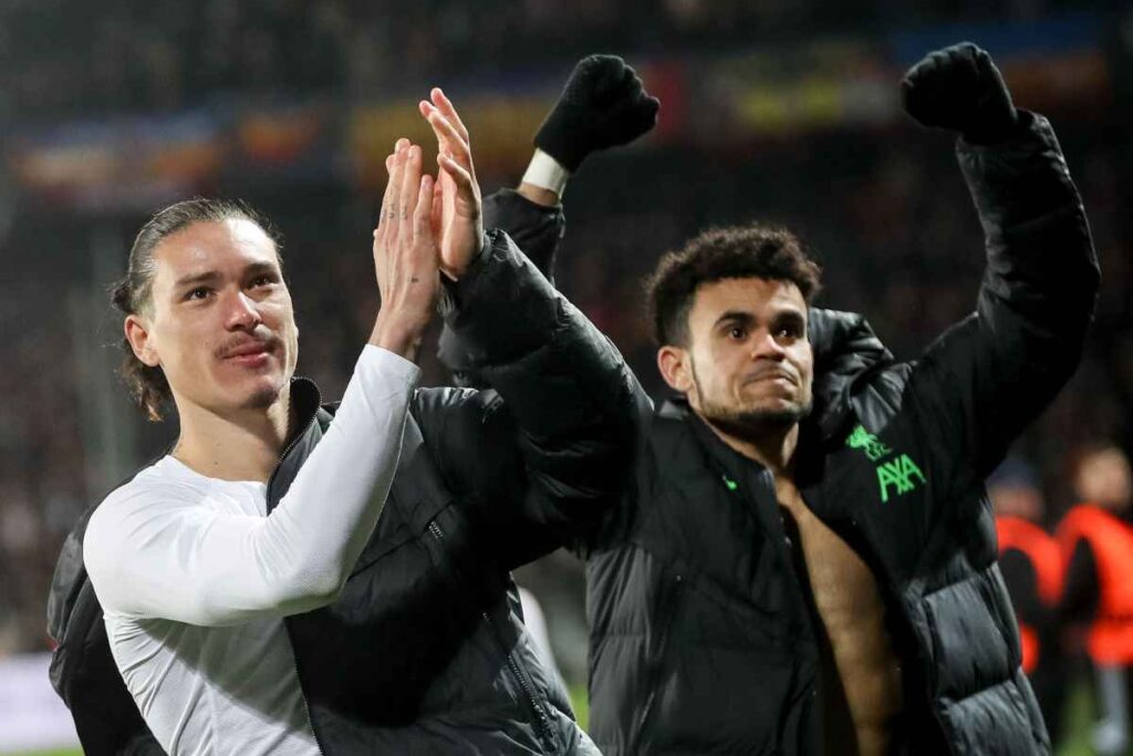 Nunez e Diaz esultano con il pubblico