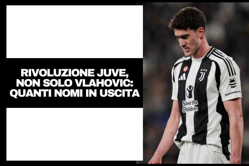 Vlahovic sconsolato in campo con la maglia della Juventus