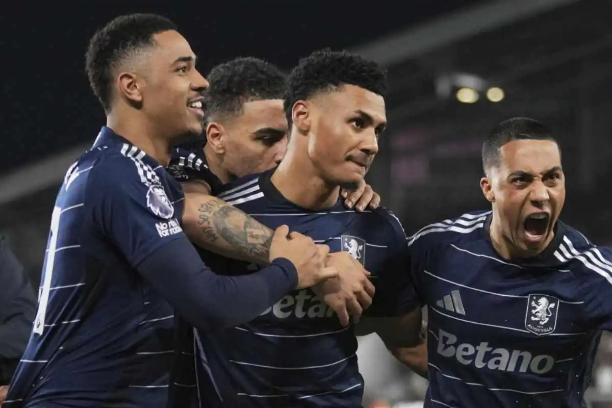 Juve, il centravanti arriva dalla Premier: la notizia dall’Inghilterra