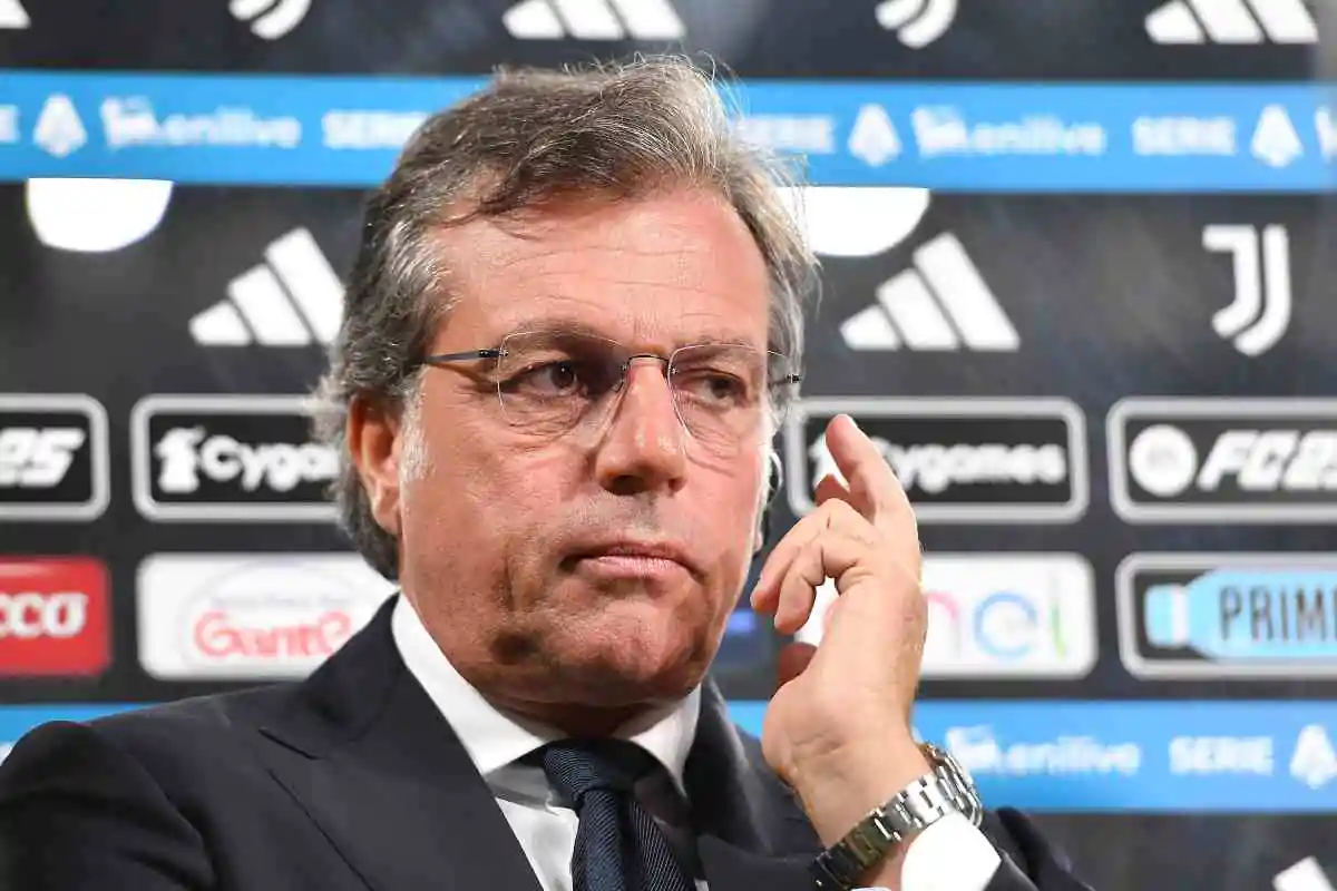 giuntoli al telefono