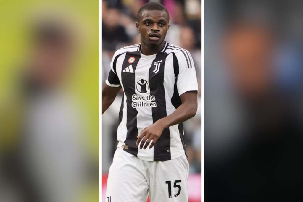 Kalulu al centro in campo con la maglia della Juventus