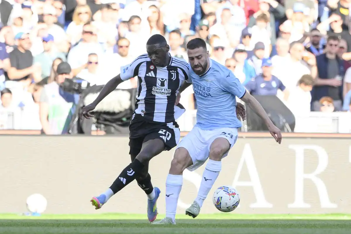 Lazio Juve, critiche per Kolo Muani