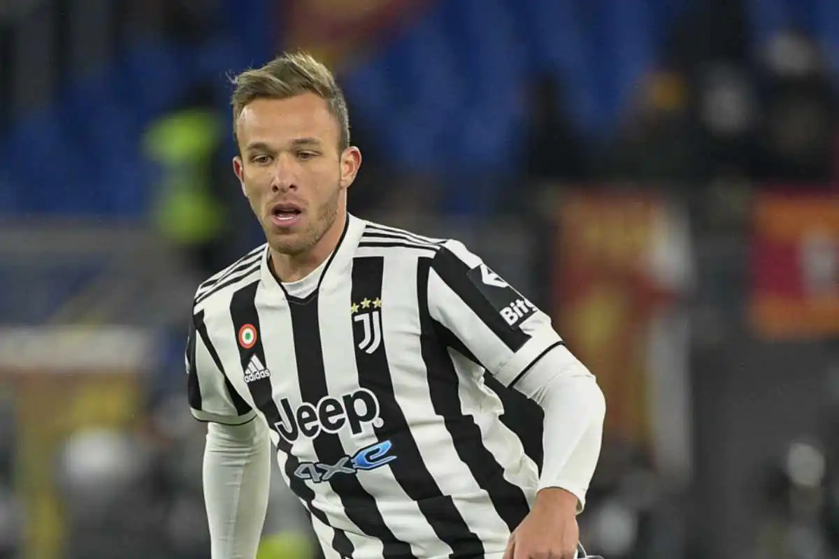 Juve, ricordi Arthur? Lo prende una big di Serie A, le cifre