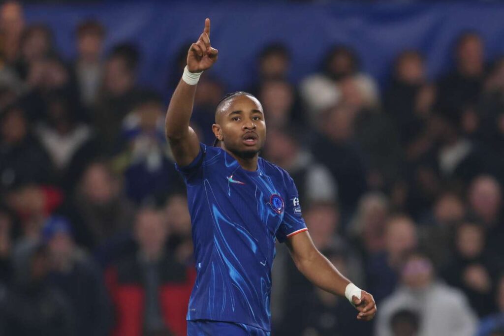 Nkunku esulta dopo una rete