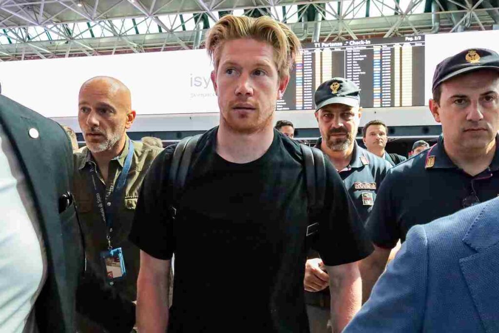 De Bruyne atterra a Fiumicino